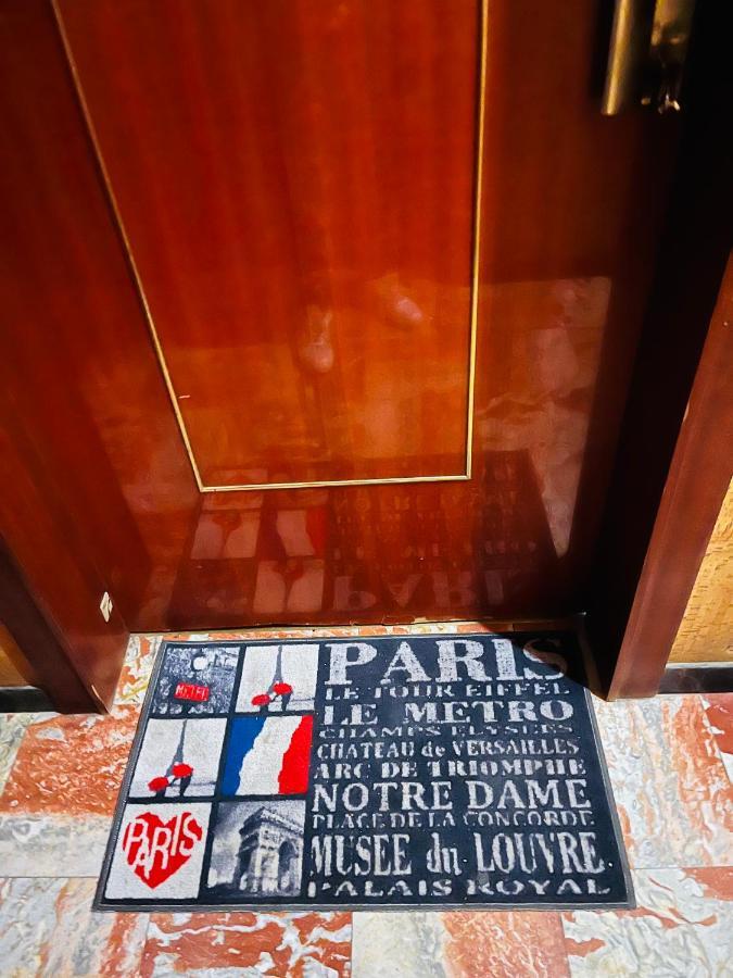 Au Pied De La Tour Eiffel Trocadero Apartment Paris Luaran gambar